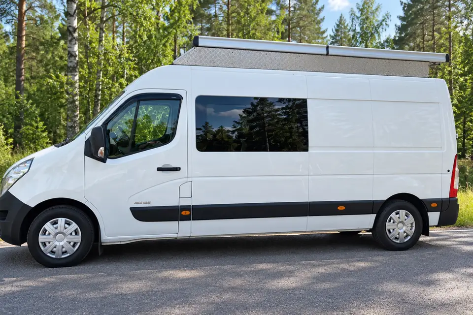 Renault Master «Евы», вид сбоку